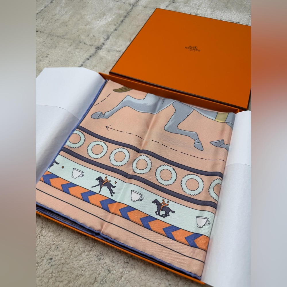 Hermès “Tea For Two” Silk Scarf 90cm | Jonathan Burton | New w/ Box Rare - Picture 4 of 12